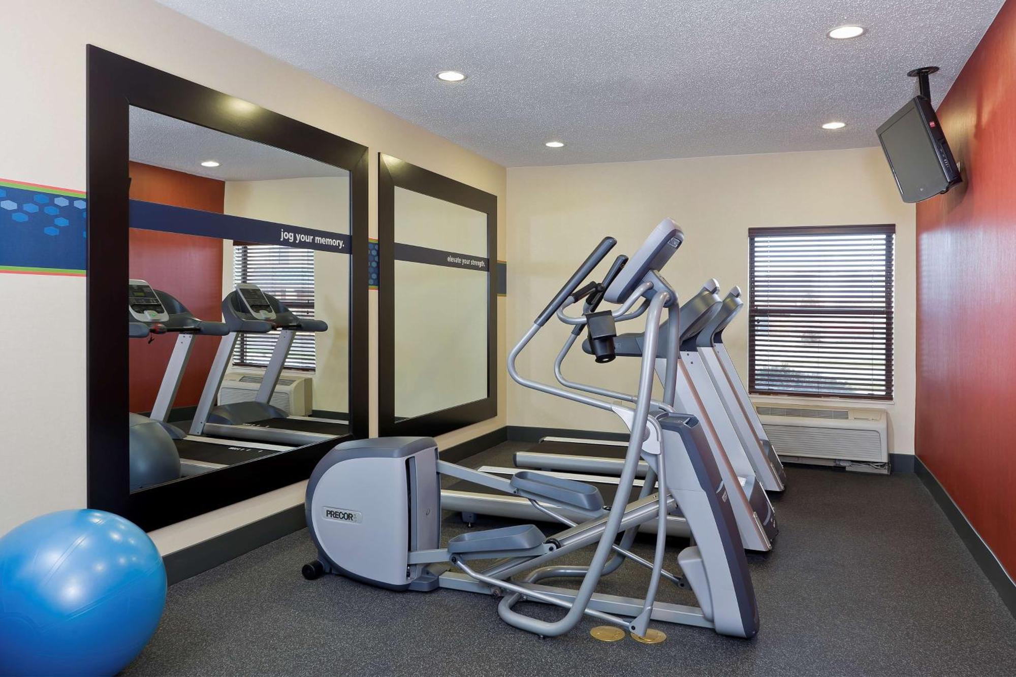 Hampton Inn Akron-Fairlawn Montrose Extérieur photo