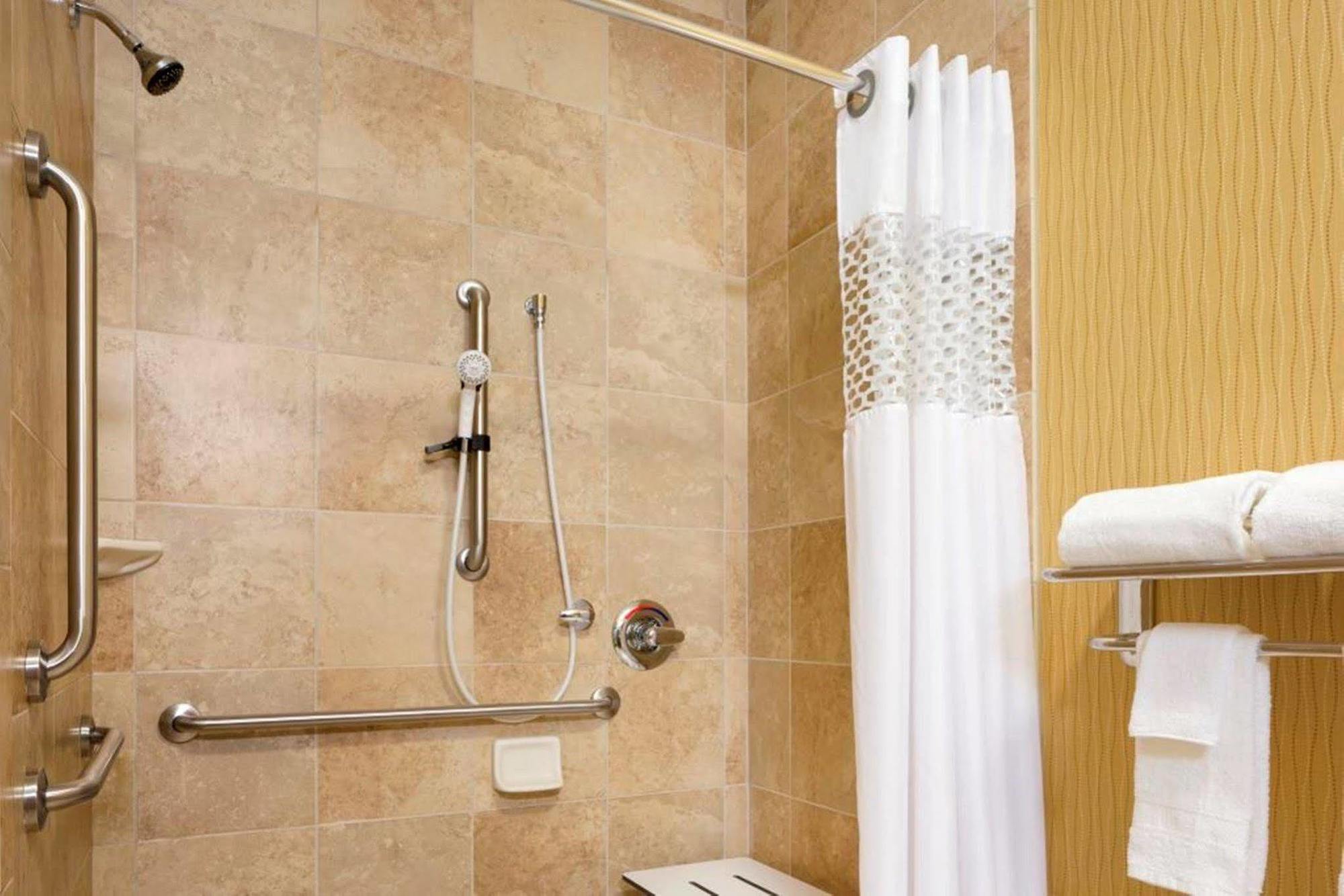 Hampton Inn Akron-Fairlawn Montrose Extérieur photo